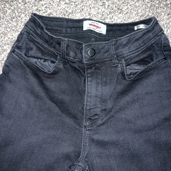 Wrangler high rise true straight Jean - Picture 2 of 3